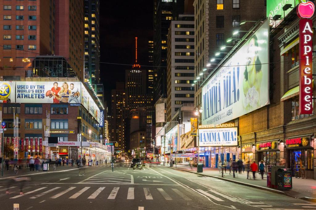 Holiday Inn Express New York City Times Square