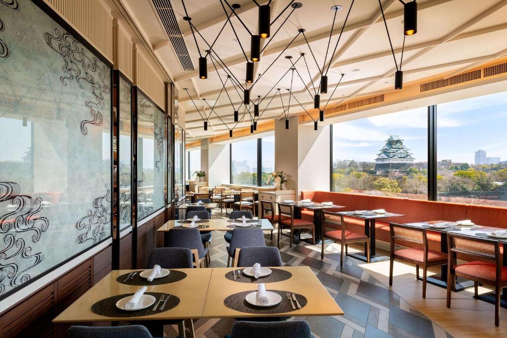DoubleTree by Hilton Osaka Castle 4*