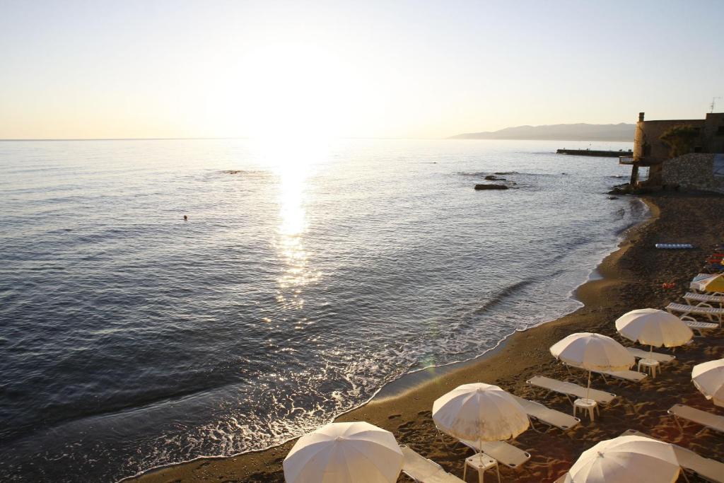 Glaros Beach Hotel