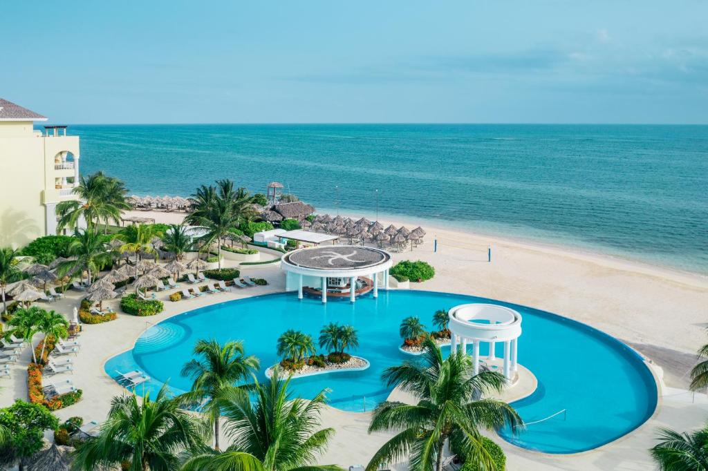 Iberostar Waves Rose Hall Beach