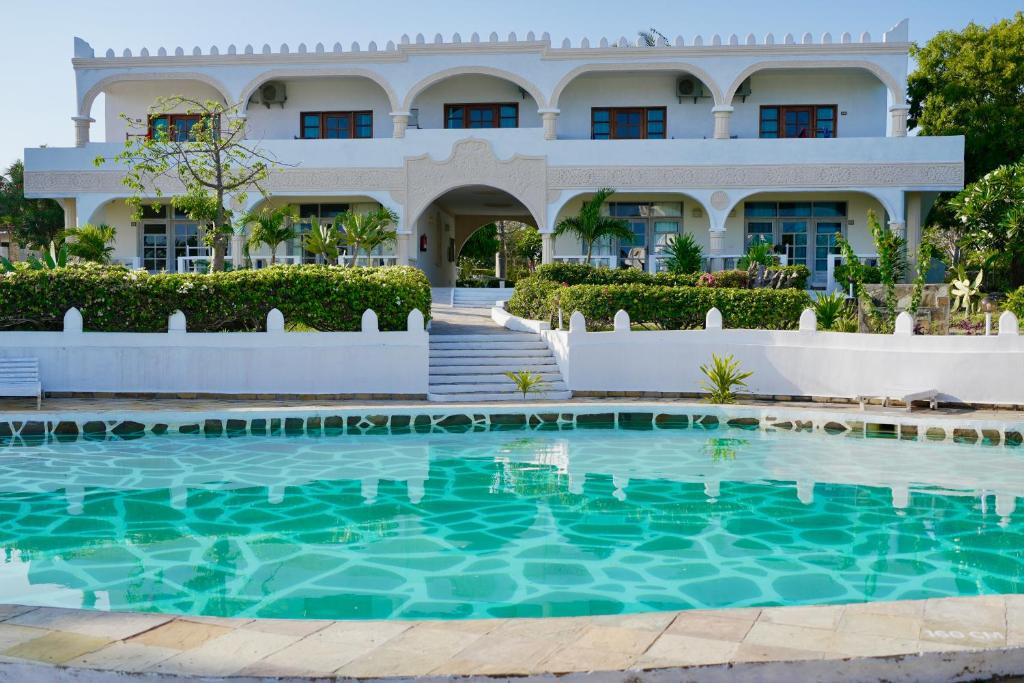 Jacaranda Beach Resort