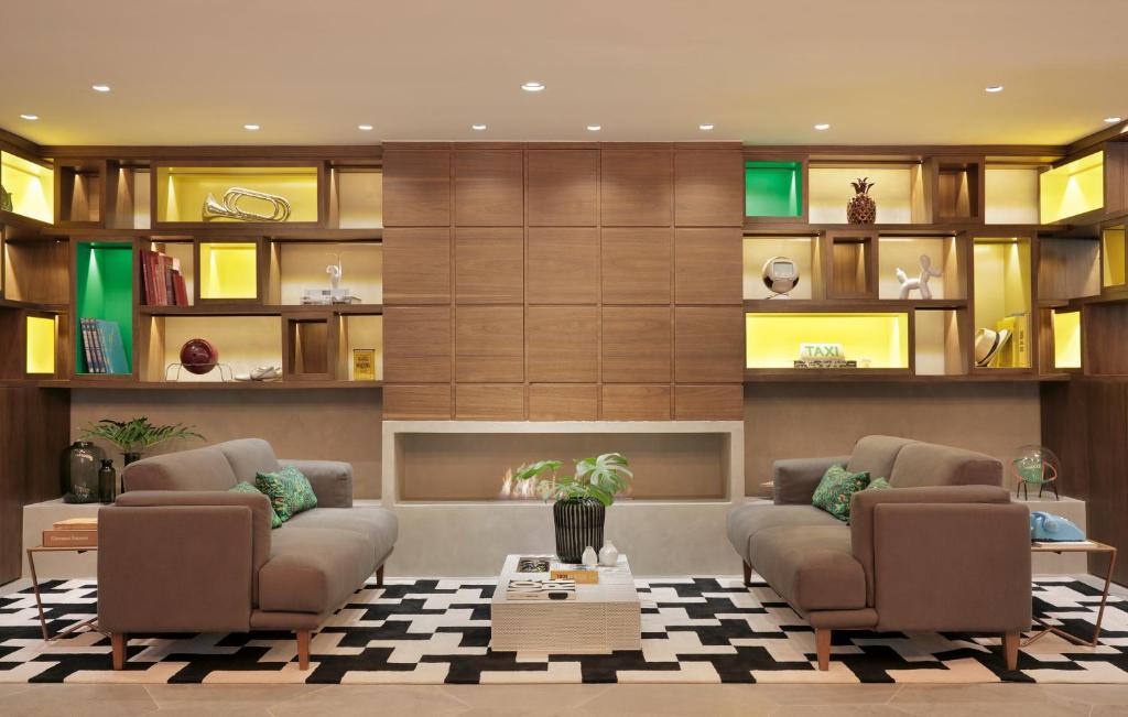 Yoo2 Rio de Janeiro, Tapestry Collection by Hilton