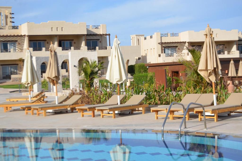 True Beach Resort Village Area