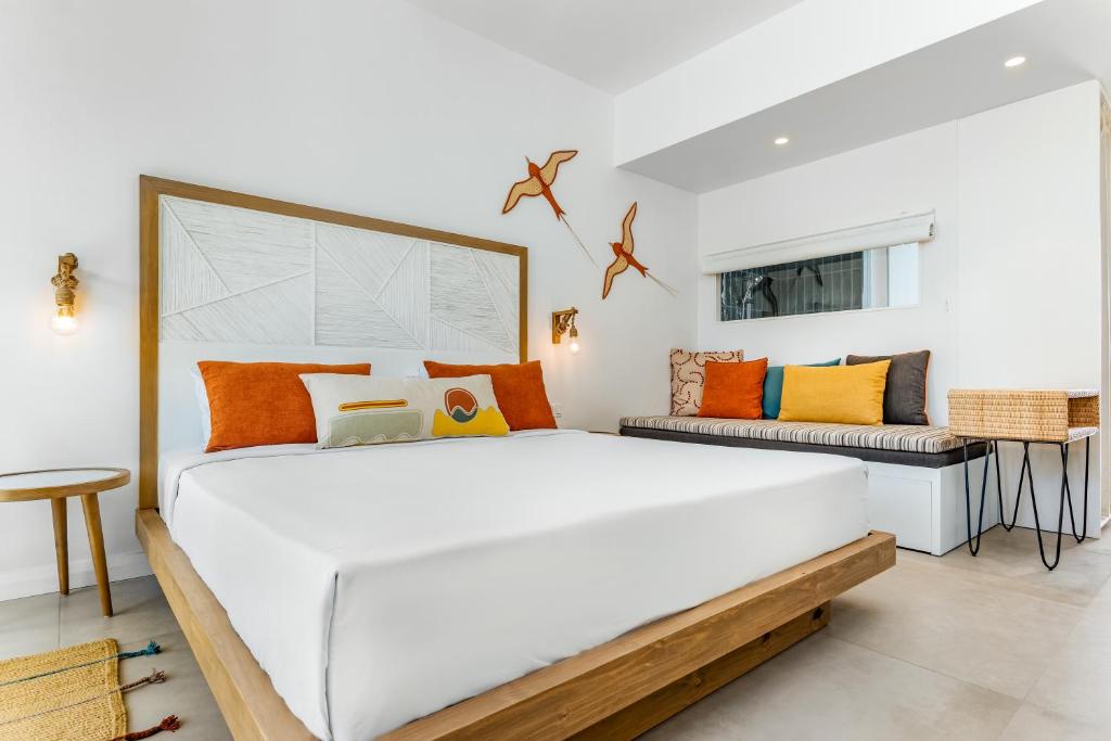 Sunrise Attitude Hotel (Adults Only)